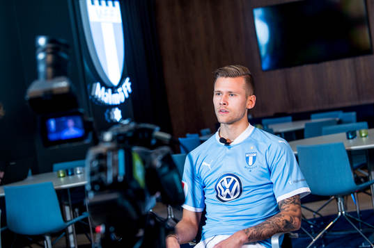 Malmö FF presenterar Arnor Ingvi Traustason som ny