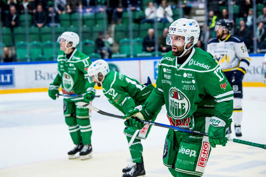 Rögles Taylor Matson deppar med lagkamraterna