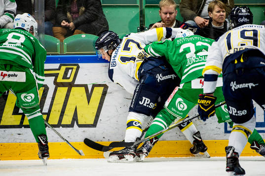 s Isac Brännström mot Rögles Linus Sandin och Samuel