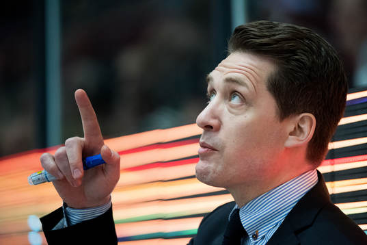 Växjös tränare Sam Hallam