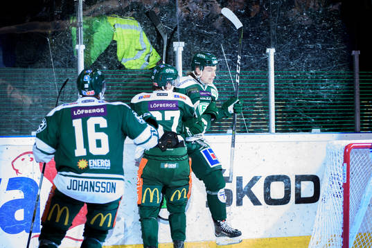 Färjestads Oskar Steen jublar