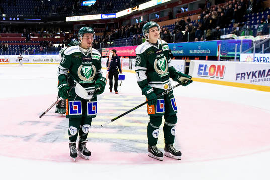 Färjestads Joakim Nygård och Herman Johansson deppar