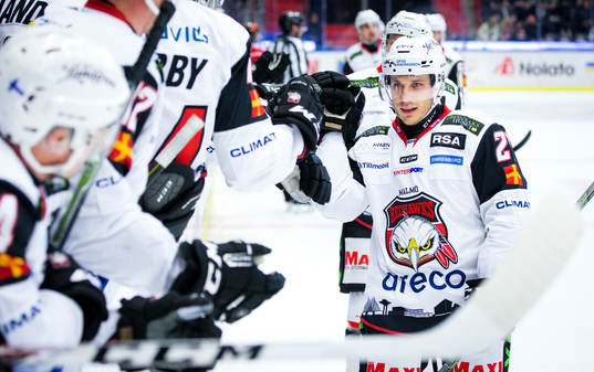 Malmö Redhawks Andy Miele jublar vid 0-1 målet