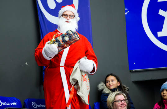 Jultomten med paket
