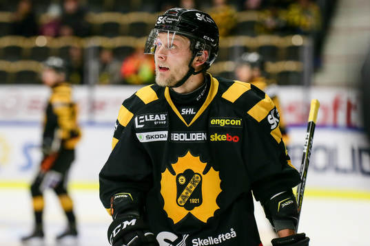 Skellefteås Oscar Möller jublar