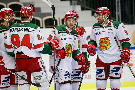 Moras Jacob Nilsson jublar
