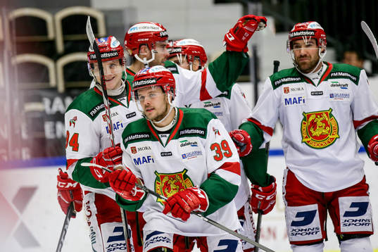 Moras Jacob Nilsson jublar