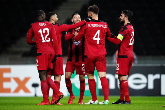 Östersunds Sotirios Papagiannopoulus jublar med lagkamrater