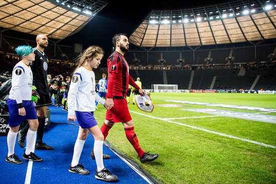 Östersunds Brwa Nouri och målvakt Aly Keita gör entré