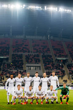 The starting eleven Samuel Adegbenro (2nd row), Anders