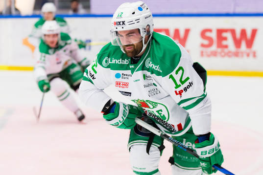 Rögles Jack Connolly grimaserar