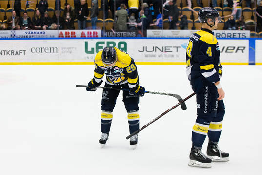 s David Ullström och Max Wärn deppar