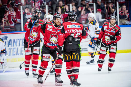 Malmö Redhawks Frederik Storm och Rhett Rakhshani jublar