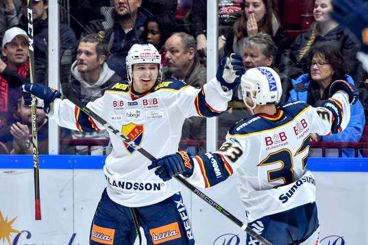 Djurgårdens Linus Johansson jublar