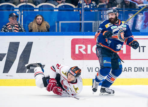 Örebros Rodrigo Abols faller