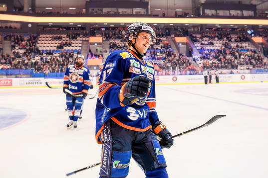 Växjös Jonas Röndbjerg jublar