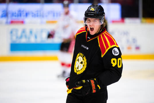 Brynäs Jesper Boqvist har ont i käken