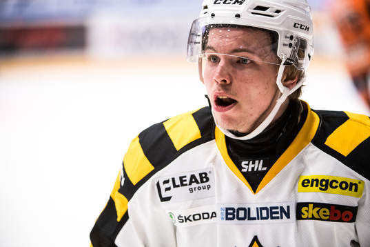 Skellefteås Tim Söderlund reagerar