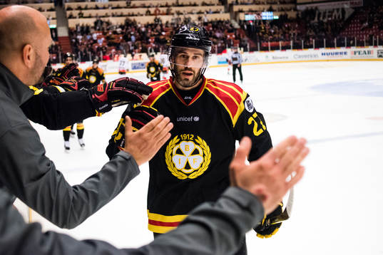 Brynäs Drew Miller jublar