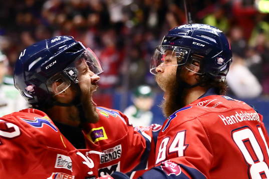 Linköpings Jimmy Andersson jublar med Sebastian Karlsson