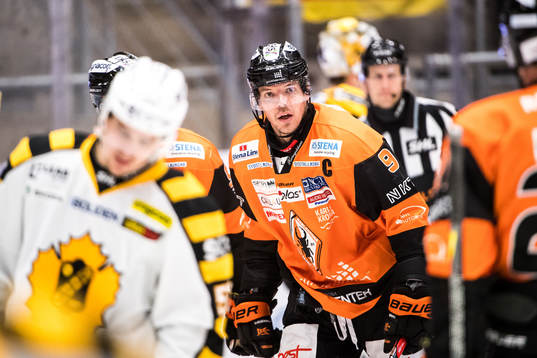Karlskronas Morten Madsen  jublar