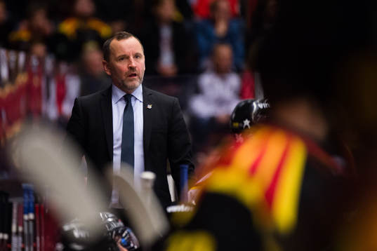 Luleås tränare Thomas Berglund deppar