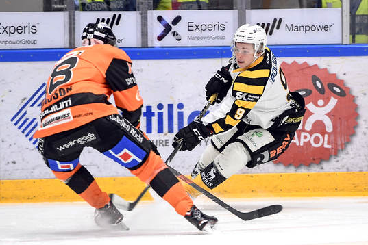 Skellefteås Tim Söderlund och Karlskronas Emil Larsson