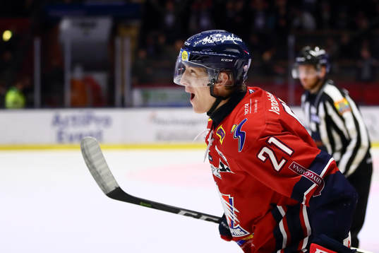 Linköpings Emil Sylvegård jublar