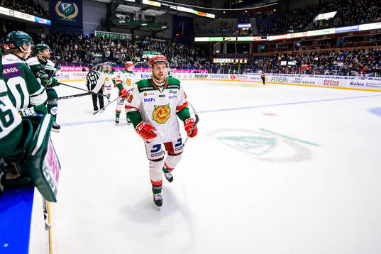 Moras Jacob Nilsson jublar