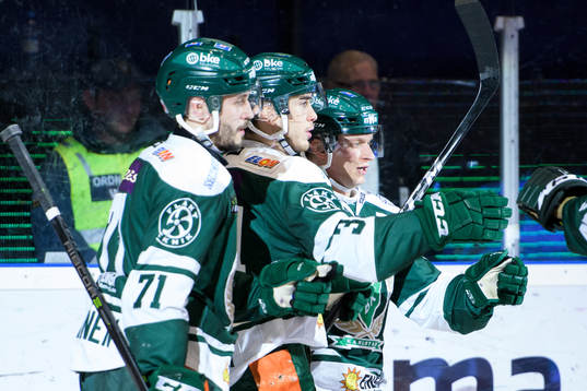 Färjestads Jesse Virtanen, Michael Lindqvist och Marcus