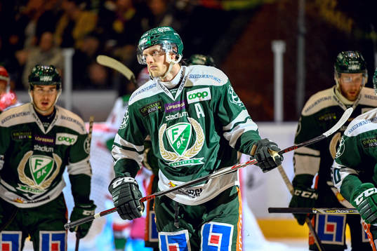 Färjestads Johan Ryno jublar