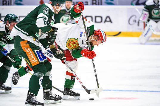 Färjestads Johan Ryno och Moras Mathias Bromé