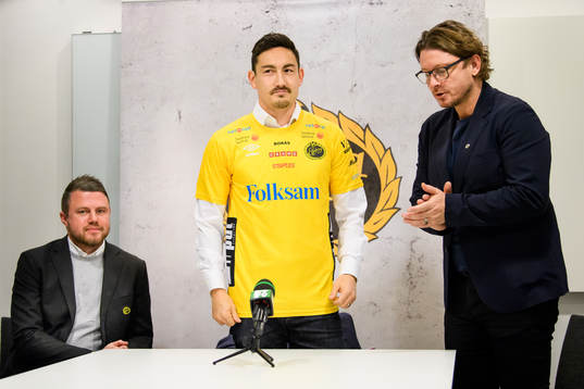 Elfsborgs nyförvärv Stefan Ishizaki och klubbchef Stefan