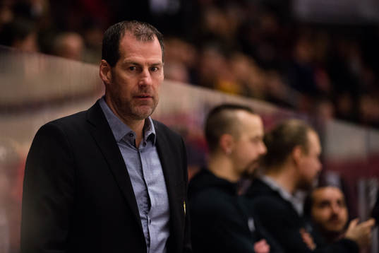 Coach Jan Larsson of Brynäs