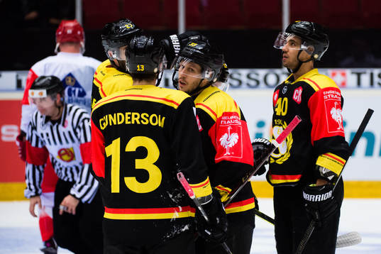Brynäs Elias Fälth of Brynäs celebrates the 2-3 goal