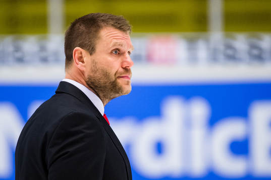 Vaclav Varada head coach of Ocelari Trinec