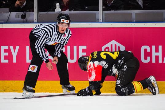 Lucas Carlsson of Brynäs in pain