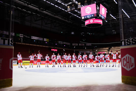 Ocelari Trinec celebrates