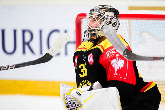 goalkeeper David Rautio of Brynäs looks dejected