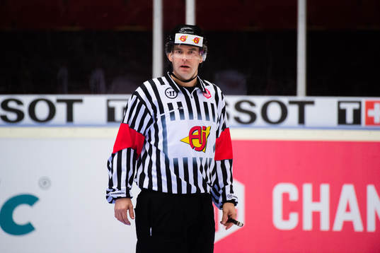 Referee MarcWiegand