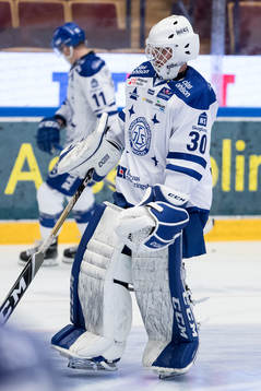 Leksands målvakt Victor Rönnqvist  i ishockeymatchen i