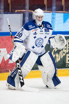 Leksands målvakt Victor Rönnqvist  i ishockeymatchen i