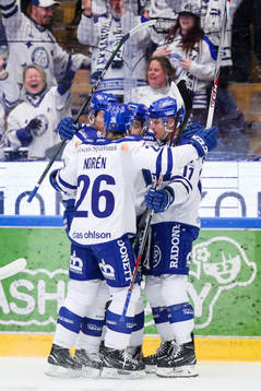 Leksands spelare jublar