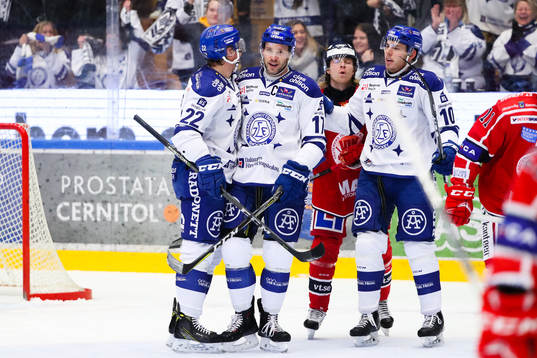 Leksands Martin Grönberg , Jesper Ollas och Matt Carey