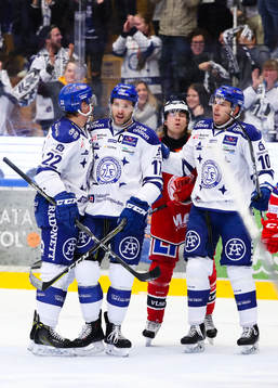 Leksands Martin Grönberg , Jesper Ollas och Matt Carey