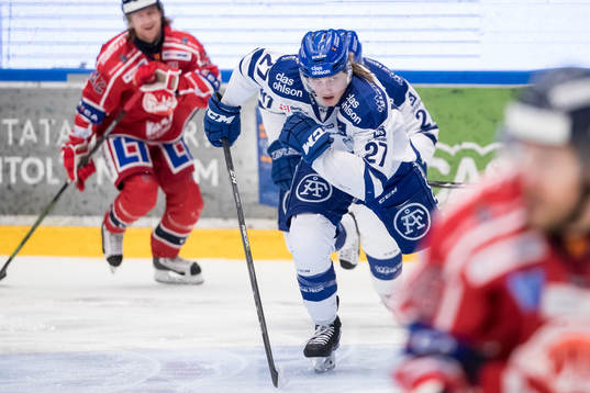 Leksands Anton Karlsson  i ishockeymatchen i