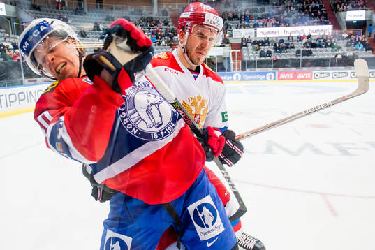 Ken Andre Olimb of Norway and Nikitia Tryamkin of Russia