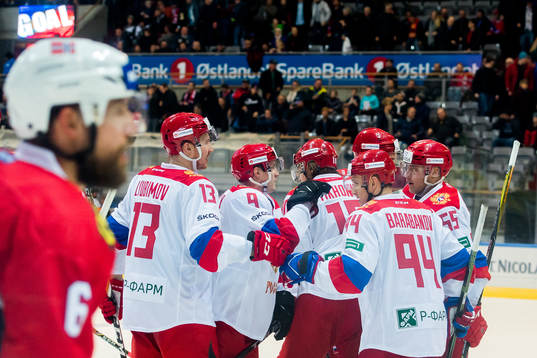 Vladimir Tkachyov of Russia celebrates with his teammates