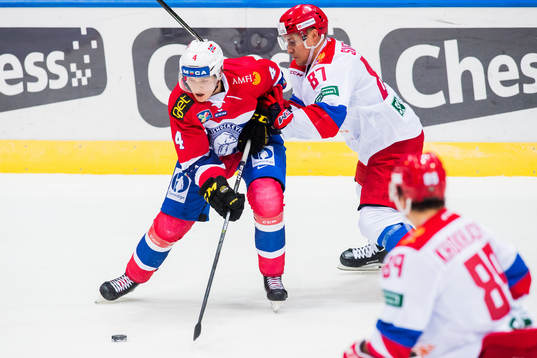 Johannes Johannesen of Norway and Andrei Svetlakov of Russia