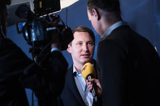 Kim Källström meddelar att han avslutar sin karriär som
